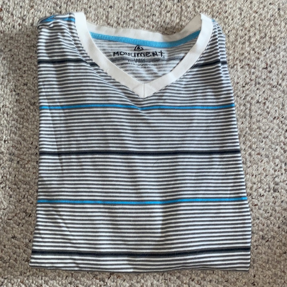 t-shirt - Picture 4 of 4